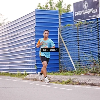 Runner Photo 8364923