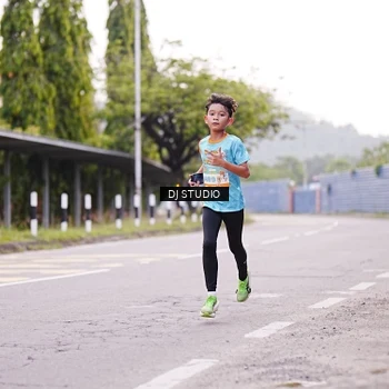 Runner Photo 8364932