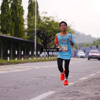 Runner Photo 8364943