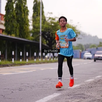 Runner Photo 8364945