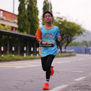 Runner Photo 8364947