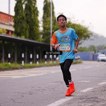 Runner Photo 8364948