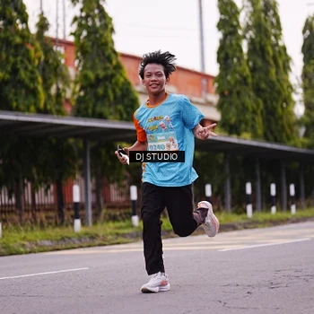 Runner Photo 8364965