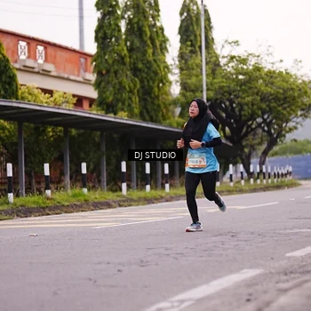Runner Photo 8364987