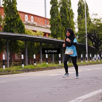 Runner Photo 8364990