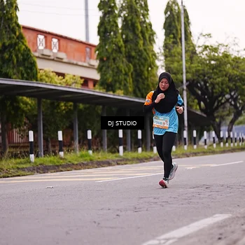 Runner Photo 8364991