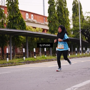 Runner Photo 8364992