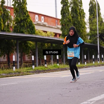 Runner Photo 8364995