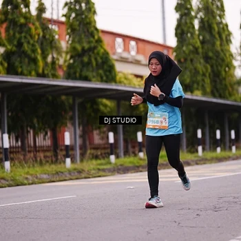 Runner Photo 8364999