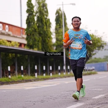 Runner Photo 8365004