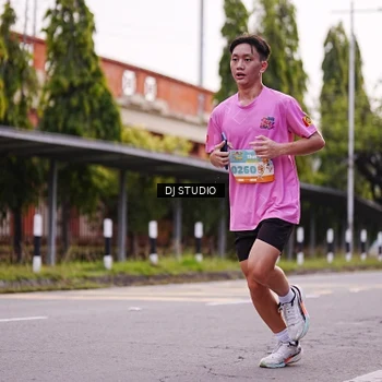 Runner Photo 8365040