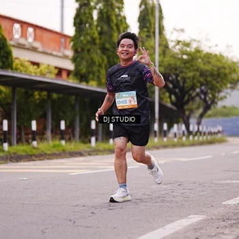 Runner Photo 8365071
