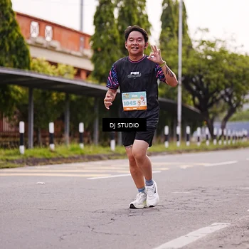 Runner Photo 8365078