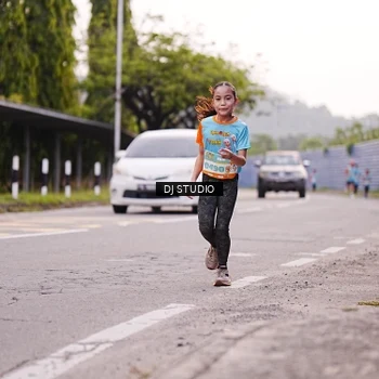Runner Photo 8365098