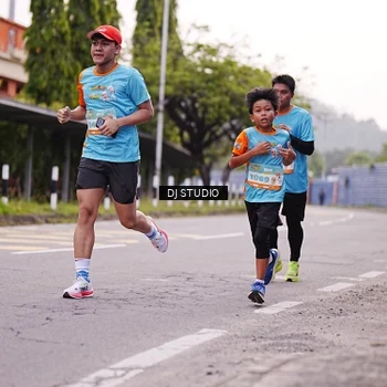 Runner Photo 8365113