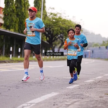 Runner Photo 8365124