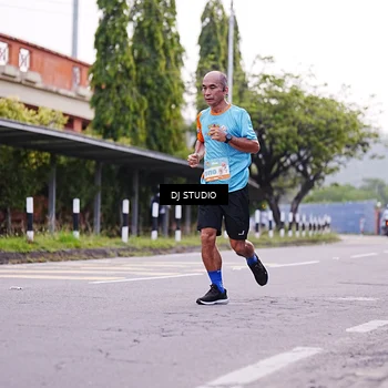 Runner Photo 8365166