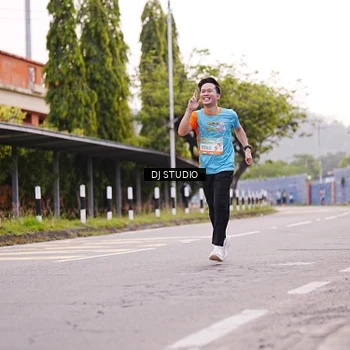 Runner Photo 8365176