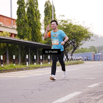 Runner Photo 8365180