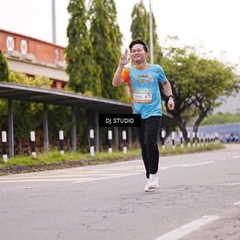 Runner Photo 8365182