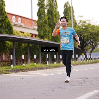 Runner Photo 8365185