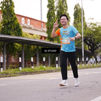 Runner Photo 8365200