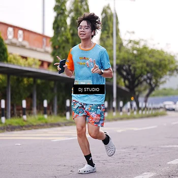 Runner Photo 8365214