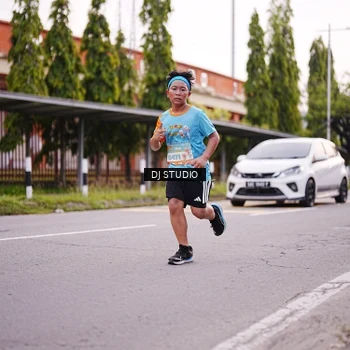 Runner Photo 8365249