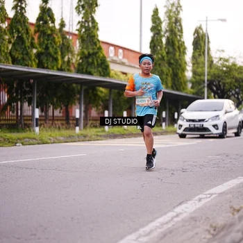 Runner Photo 8365258