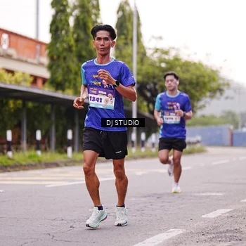 Runner Photo 8365309