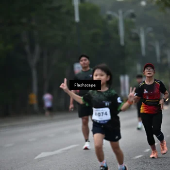 Runner Photo 8365359