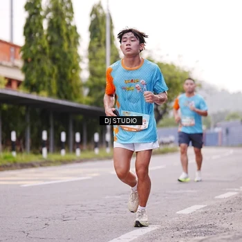Runner Photo 8365383