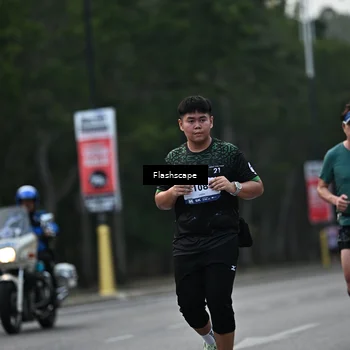 Runner Photo 8365411