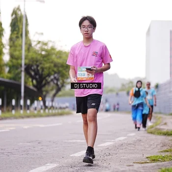 Runner Photo 8365477