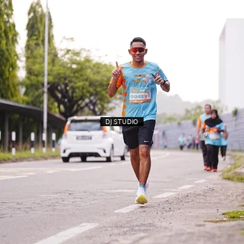 Runner Photo 8365498