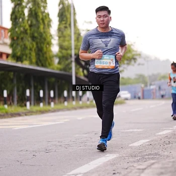 Runner Photo 8365552