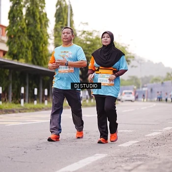Runner Photo 8365554