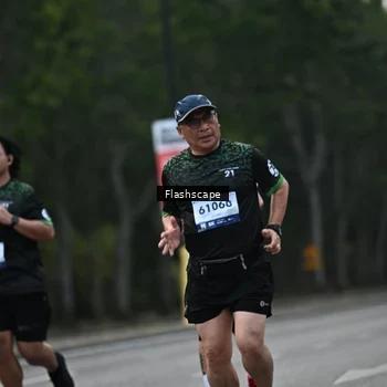 Runner Photo 8365568