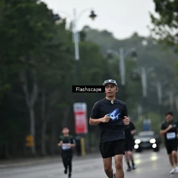 Runner Photo 8365626
