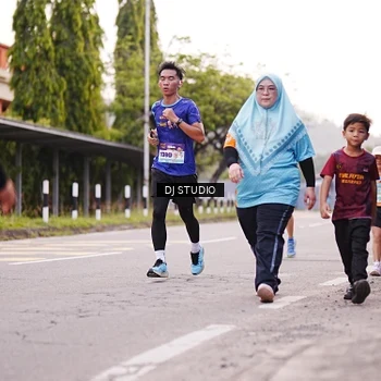 Runner Photo 8365636