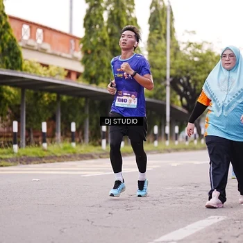 Runner Photo 8365647