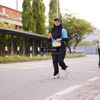 Runner Photo 8365731