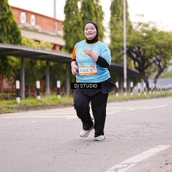 Runner Photo 8365756