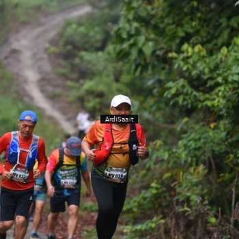 Runner Photo 8365792