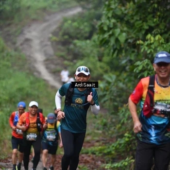 Runner Photo 8365800