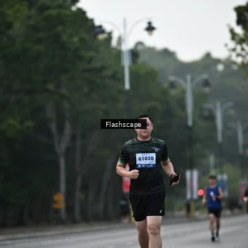Runner Photo 8365815