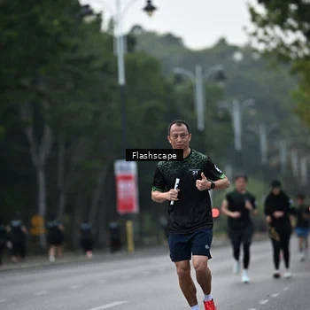 Runner Photo 8365835