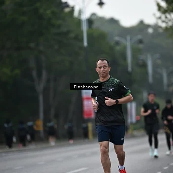 Runner Photo 8365854
