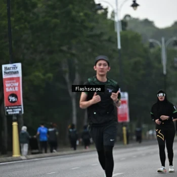 Runner Photo 8365869