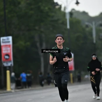 Runner Photo 8365872